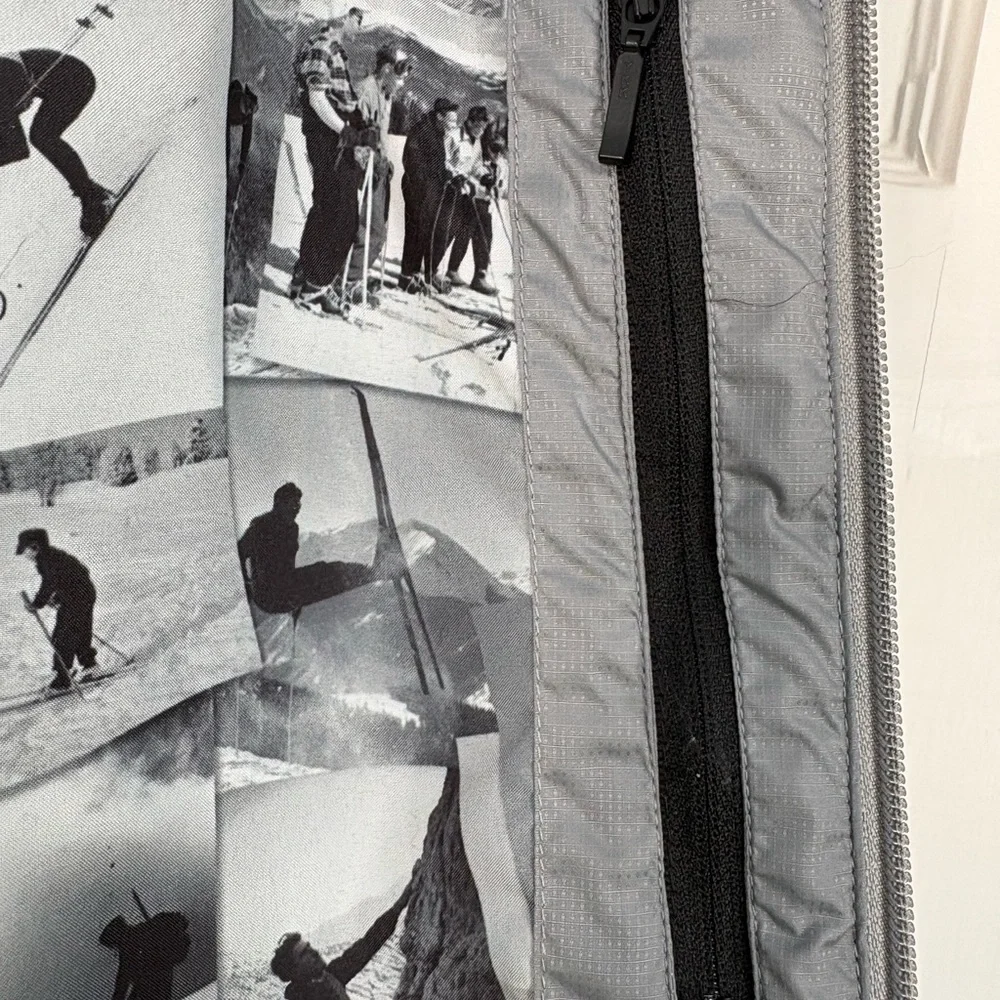 Obermeyer Men's Vest. Large. NWOT. Cool Interior Retro Winter Sports Graphics